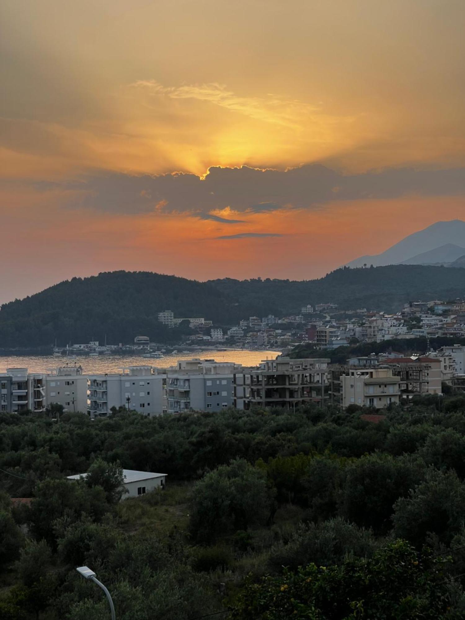 Kalesma Himare Daire Dış mekan fotoğraf